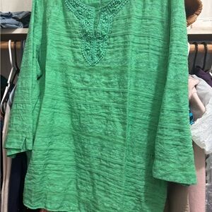 Alfred Dunner Vibrant Green Tunic with Embroidery